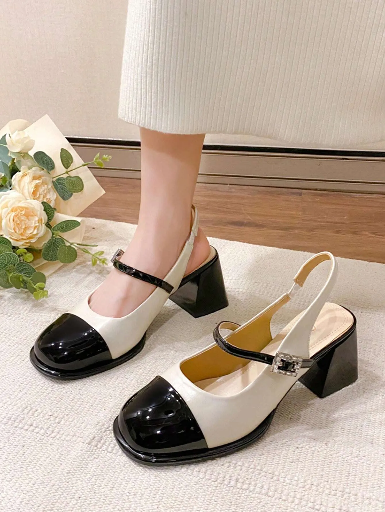 2024 New Black And White Block Heel Peep Toe Mary Jane Sandals For Women